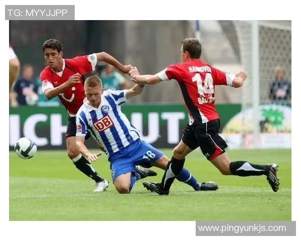 汉堡主场不敌柏林赫塔,双方握手言和,均分1分共享荣誉 汉堡主场不敌柏林赫塔,双方握手言和,均分1分共享荣誉