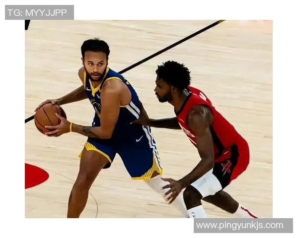 勇士队客场惜败火箭,连败阴霾笼罩 勇士队客场惜败火箭,连败阴霾笼罩